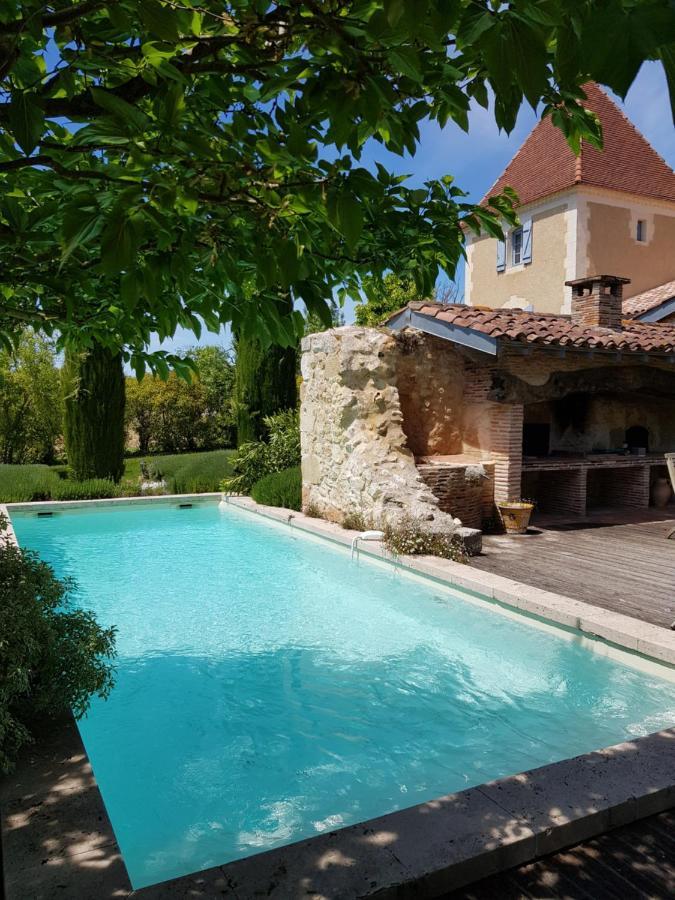 Propriete Le Monneton Bed & Breakfast Sainte-Christie Exterior photo