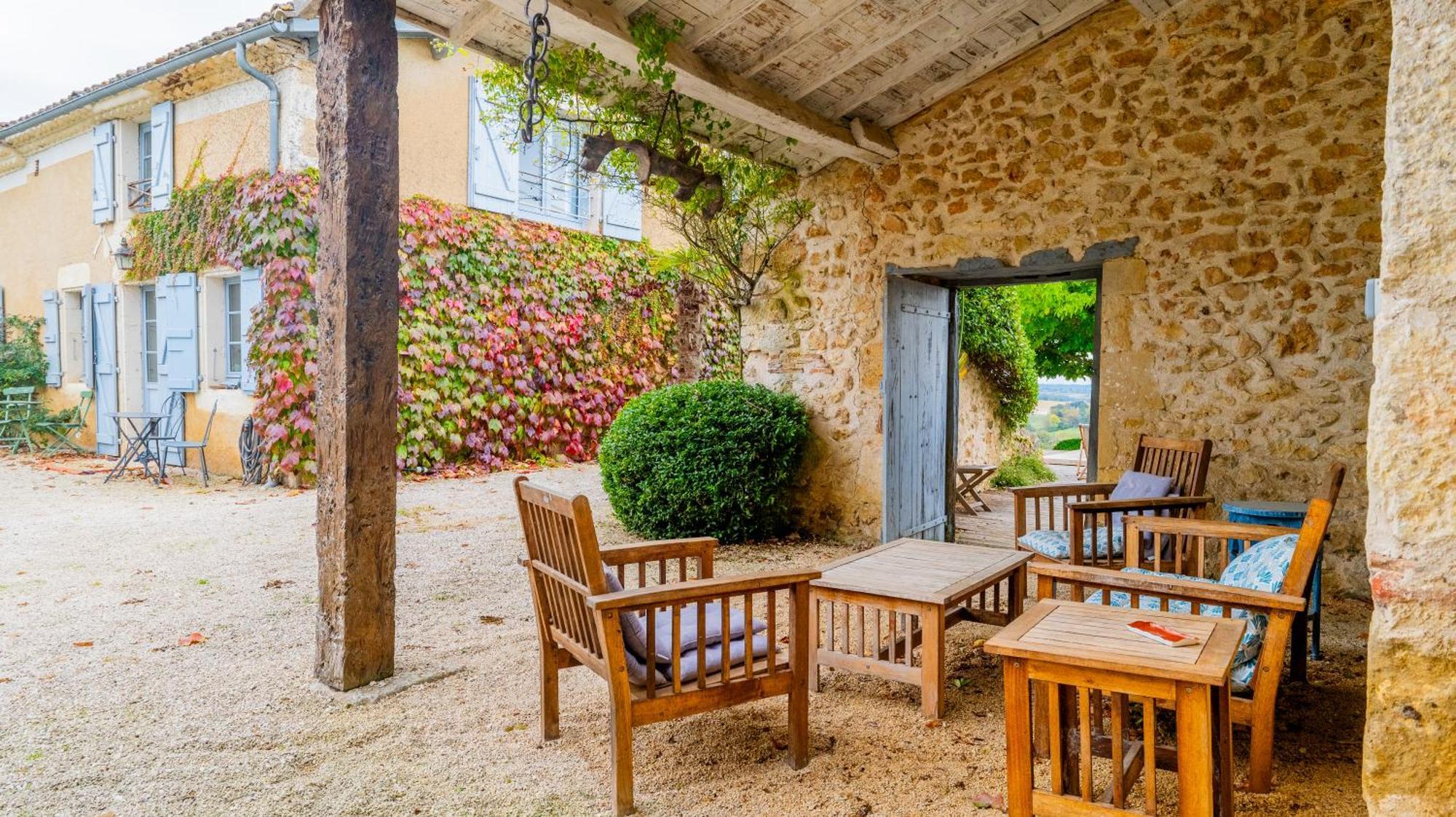Propriete Le Monneton Bed & Breakfast Sainte-Christie Exterior photo